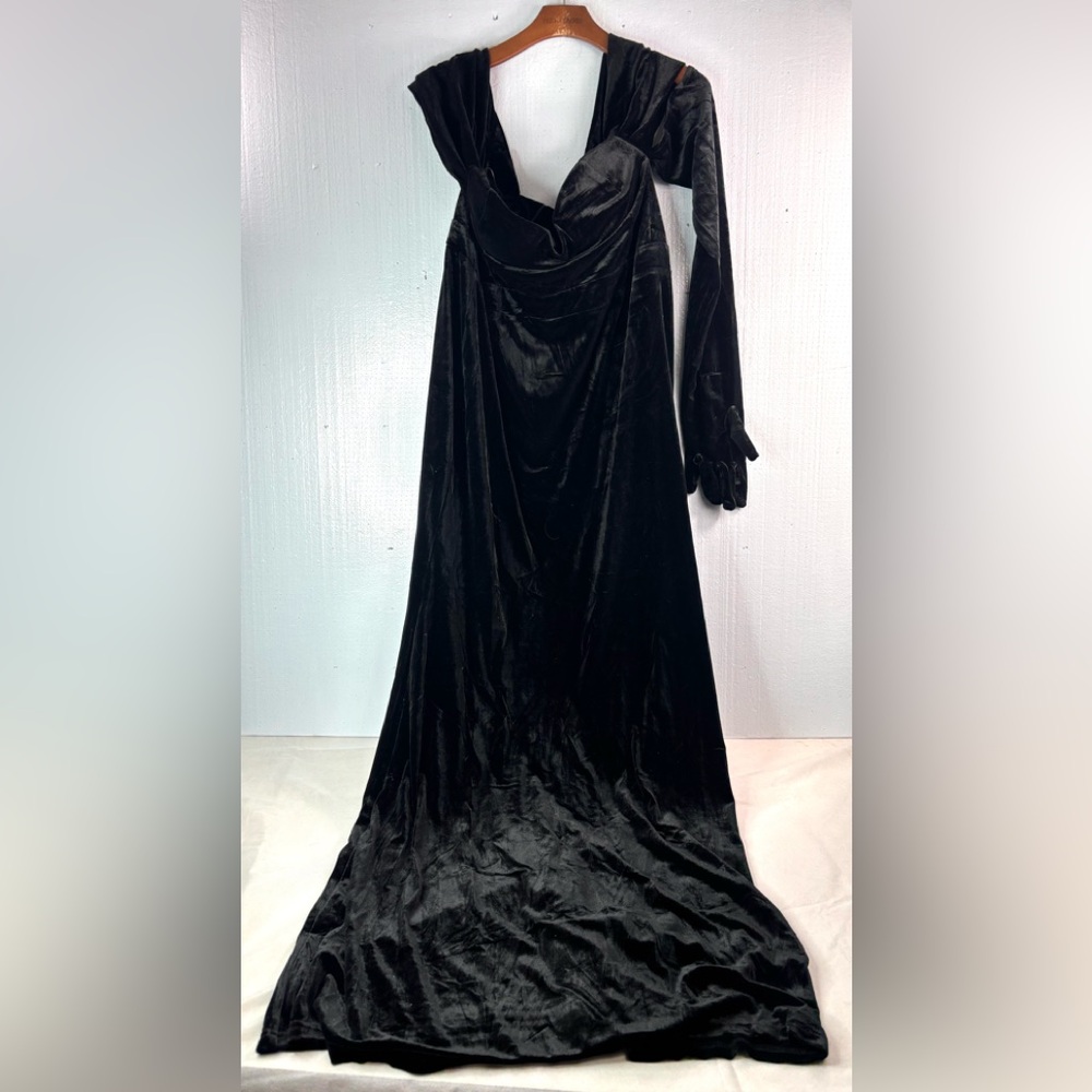 Fashion Nova 3X Witchy Whimseygoth Black Velvet 1 Gloved Arm Maxi Dress